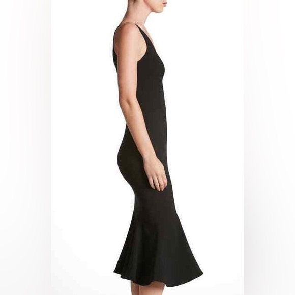 Dress the Population Isabella Crepe Mermaid Dress in Black - Picture 7 of 7